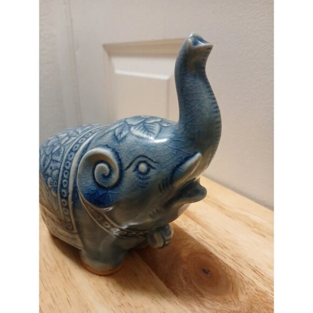 Baan Celadon Blue Elephant Crackle Glaze 6" x 5" Ornate Ceramic Thailand - Picture 7 of 16